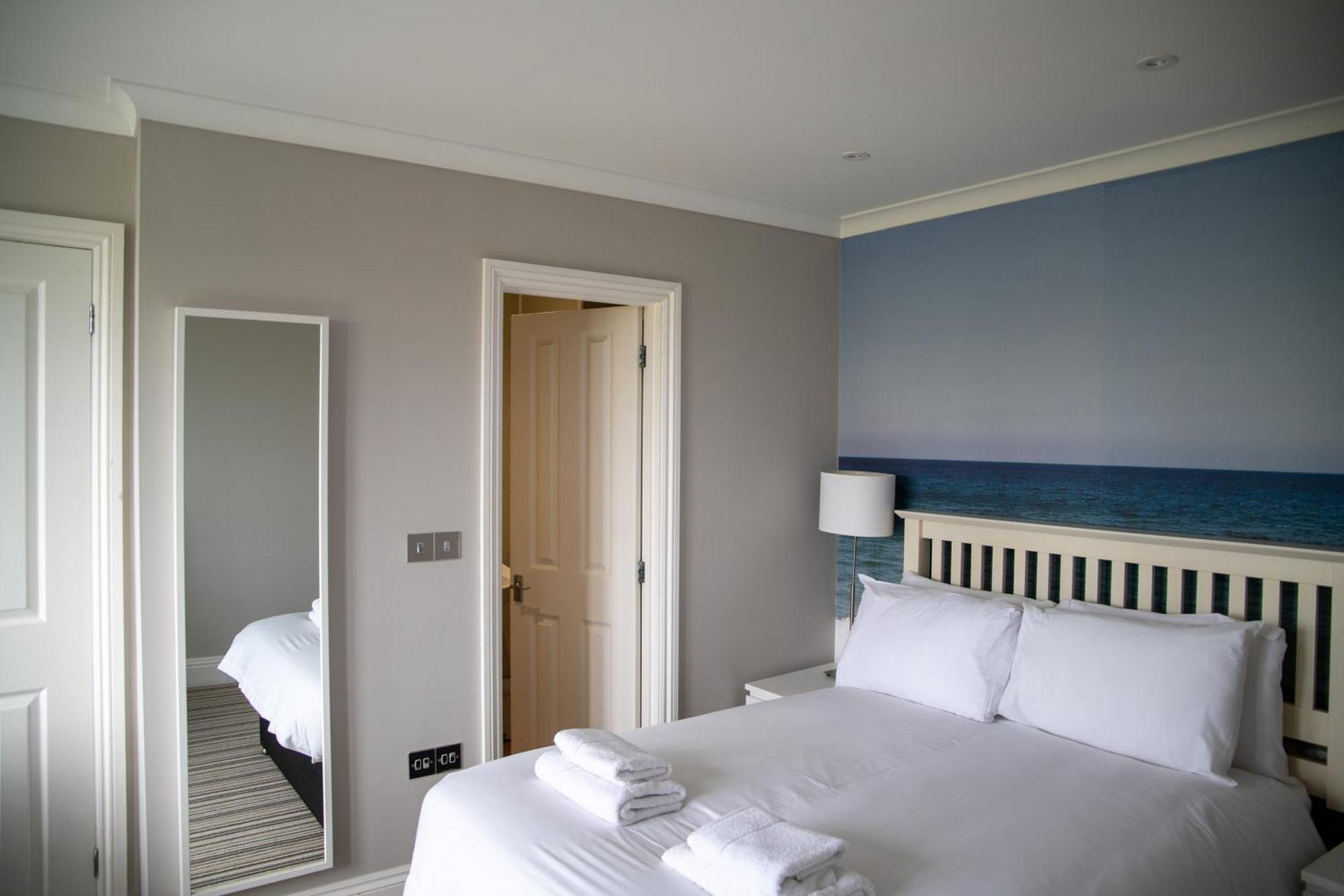 Oceanside Lifestyle Hotel New Quay Exteriér fotografie
